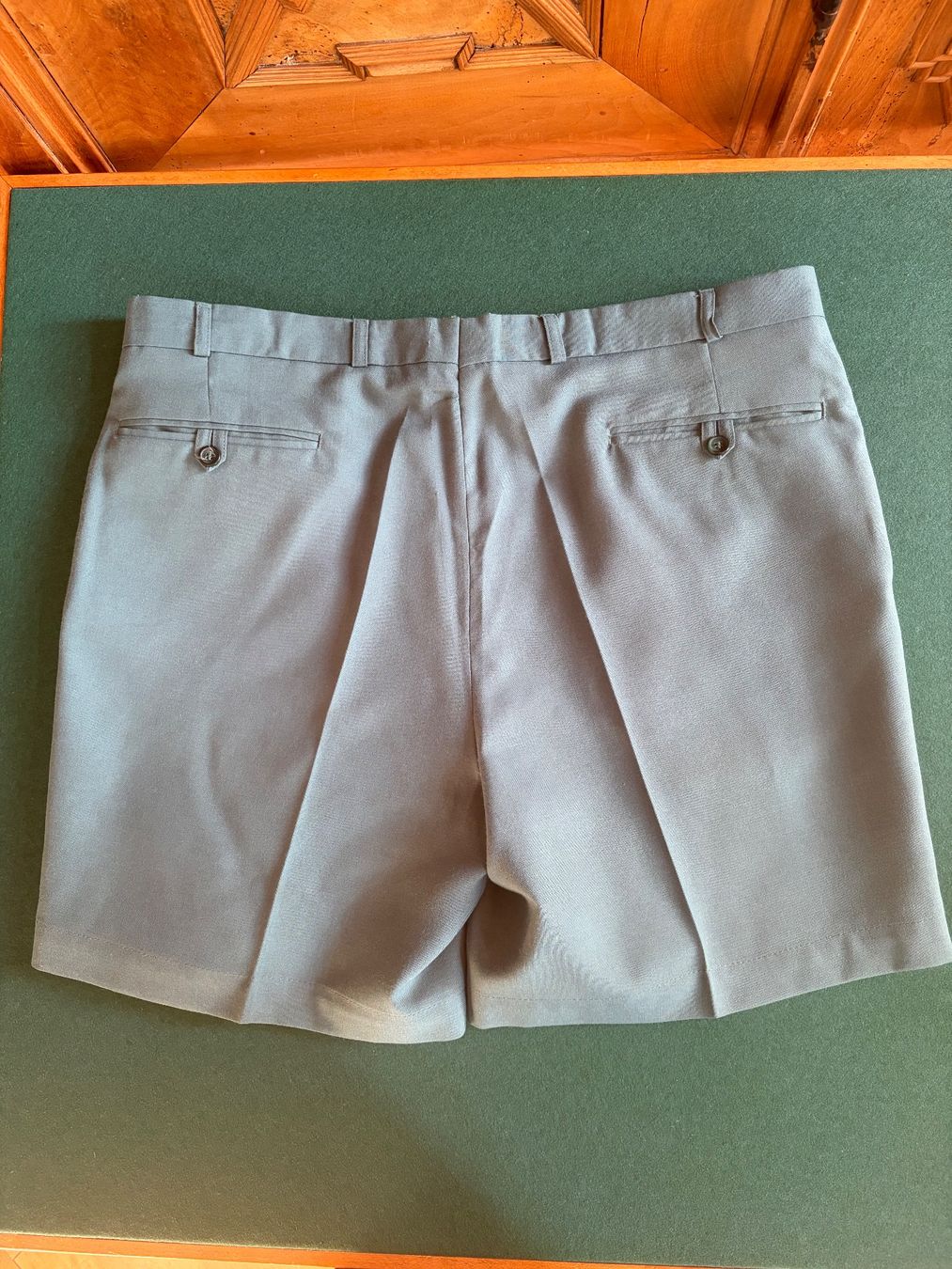 Pantalons: Klassische Stoffhose oder Anzughose (Tailored Shorts) Gr. 54 – Neuf (Voir description) à Interlaken par Bona55 6