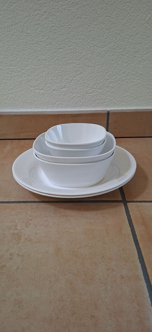 Set di piatti: Camping Geschirr Melamin – Usato da Niederbipp venduto da Flix03 1