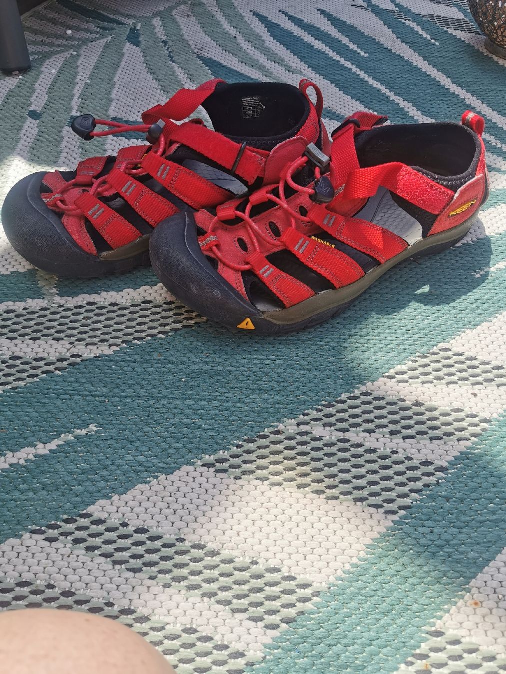Keen Scarpe da uomo: Keen Sandalen rot/schwarz Grösse 37, – Usato da Fislisbach venduto da mojar 5