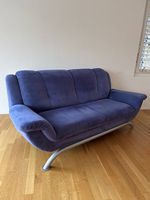 Gemütliches 2-Sitzer Sofa in Blau, super Zustand! Gratis.