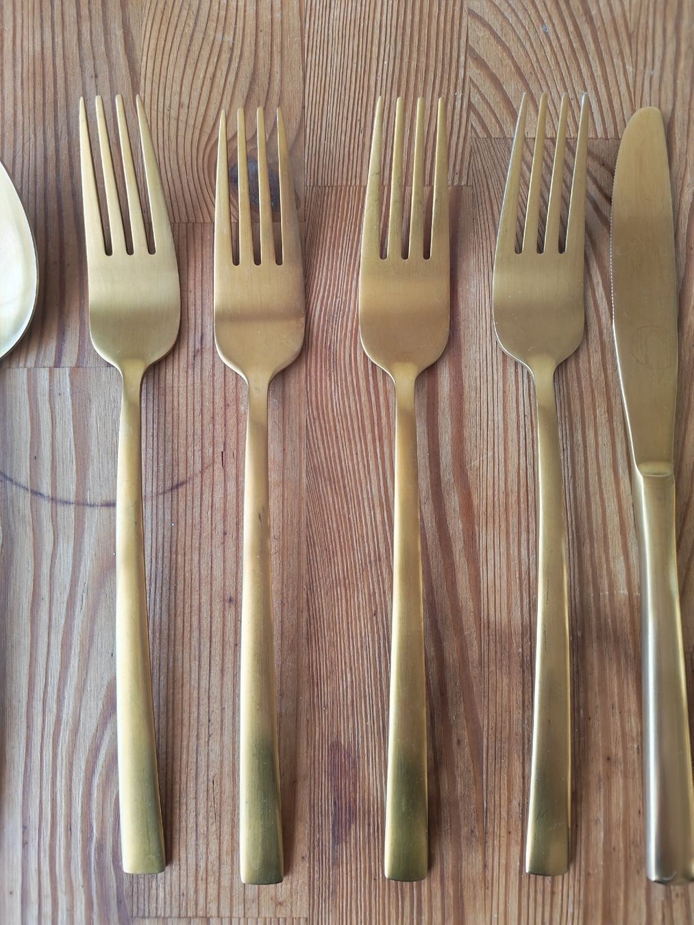 Set di posate: Gold Besteck-Set – Usato da Illnau venduto da chs_6v9l 2