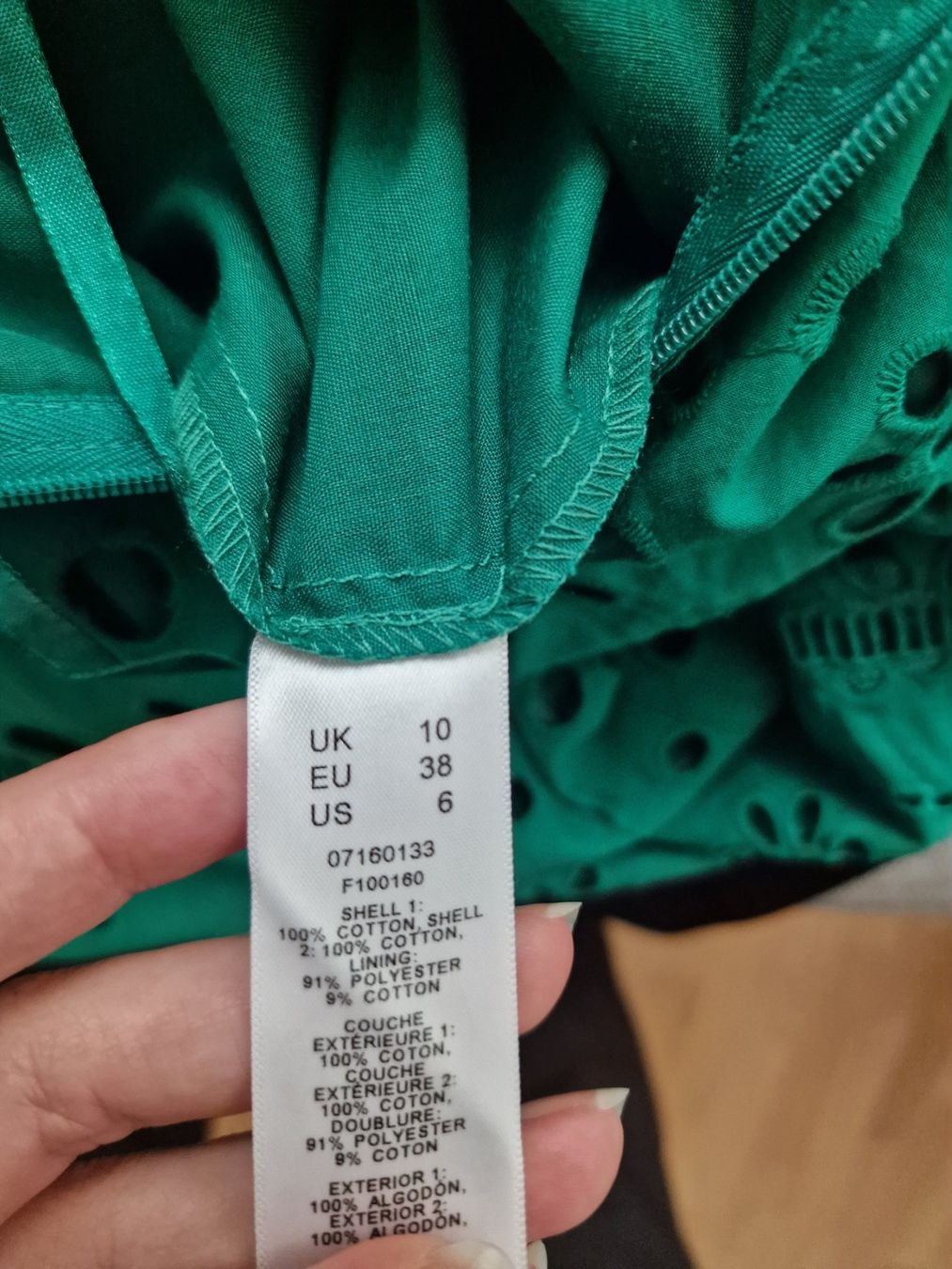 Asos Vestiti: Grünes Kleid mit Lochmuster – Usato da Zürich venduto da ale_bg2x 4