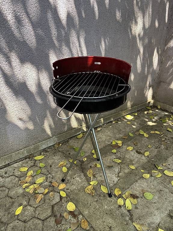 Griglie: Charcoal BBQ grill – Usato da Basel venduto da lor_b6rl 1