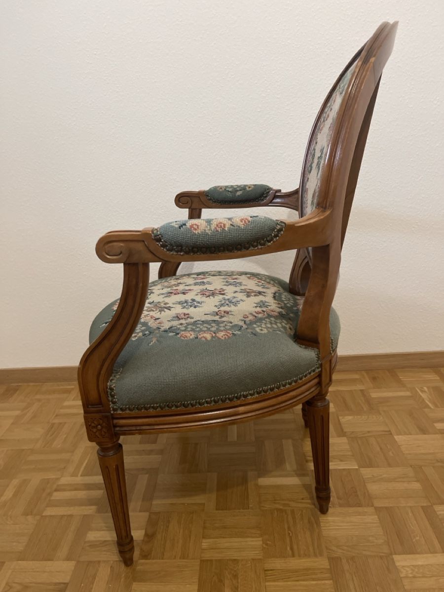 Poltrone: Antiker Stuhl mit Blumenmuster - Top Zustand – Usato da dietikon venduto da fernando011 3
