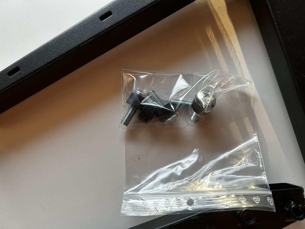Philips Supporti a parete: TV Stand Halterung neigbar schwarz – Usato da Laufen venduto da belleskulptur 5