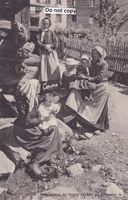 Zermatt  VS   -  Bäuerinnen mit Kindern im MATTERTAL um 1913