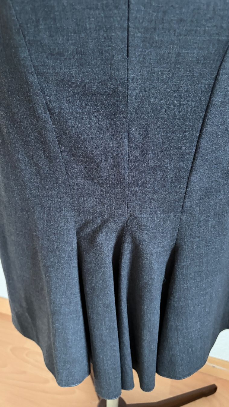 Max Mara Gonne: Rocke – Usato da Liestal venduto da Goldart 3