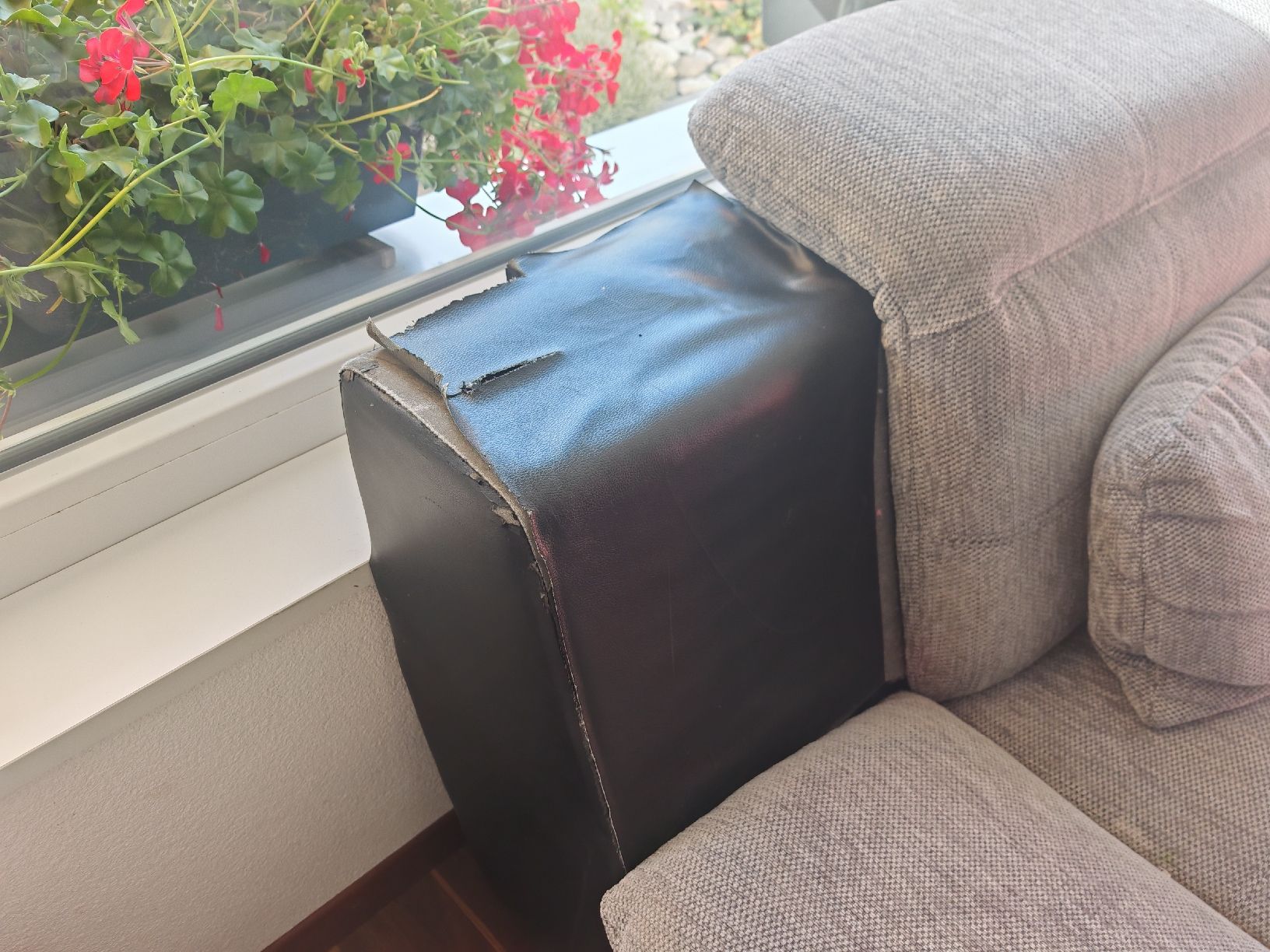 Sofas: Ecksofa zu verschenken  – Gebraucht aus Tscherlach von Be_Ricardo 4