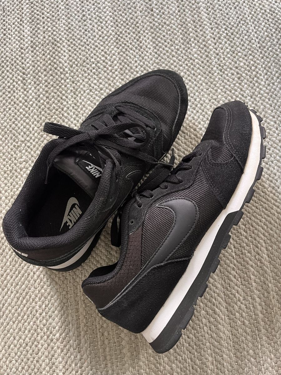 Nike Scarpe da donna: Nike Sneaker MD Runner 2 - Gr. 38 (37) – Usato da Kreuzlingen venduto da nic_mqj5 1