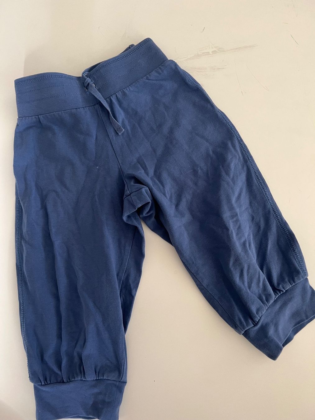 Vertbaudet Pantaloni: Caprihose Gr. 108 – Usato da Thun venduto da Siladi