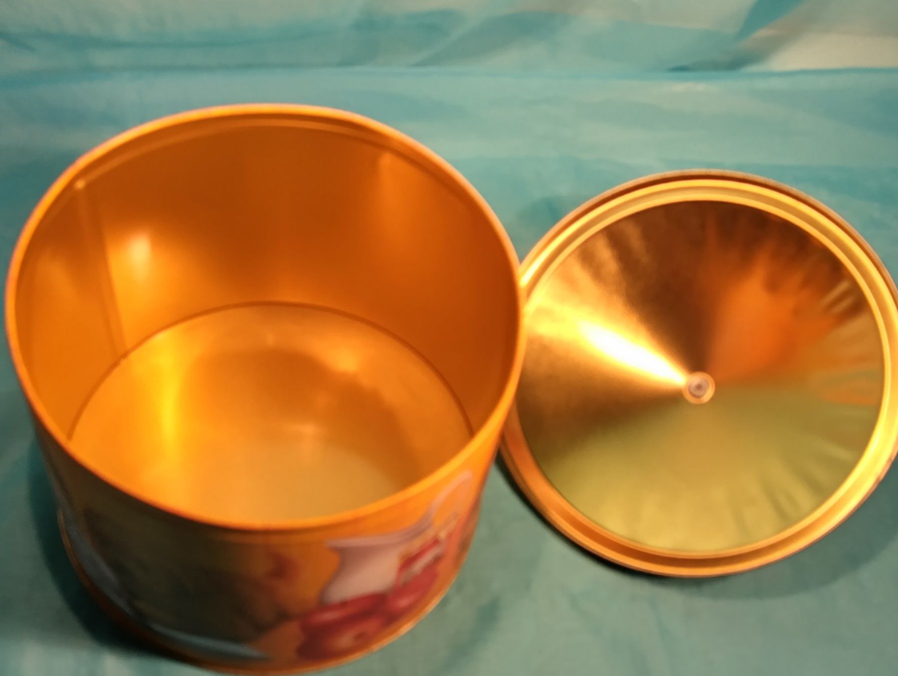 Altro in Decorazioni & Accessori: Blechbüchse, Panettone, Hund, Kaninchen – Usato da Bellach venduto da JingleCherry 4