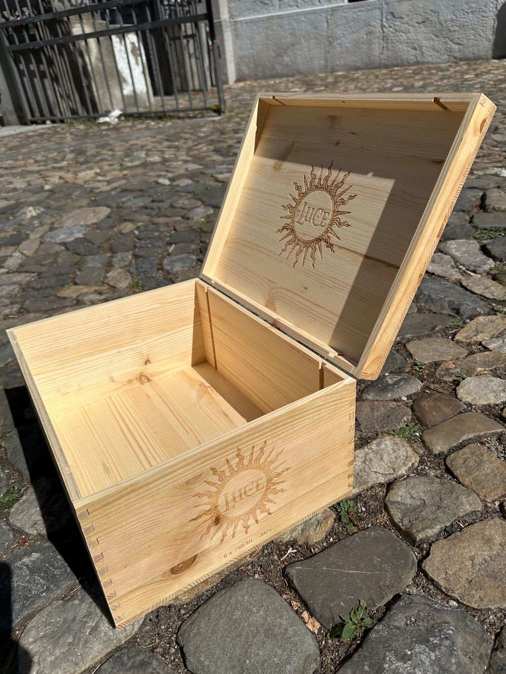 Sonstiges: Schöne Weinkiste Luce Klappdeckel – Gebraucht aus Zürich von atlantis77 4