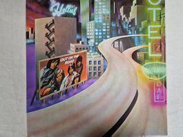 The Hollies LP – Out On The Road
