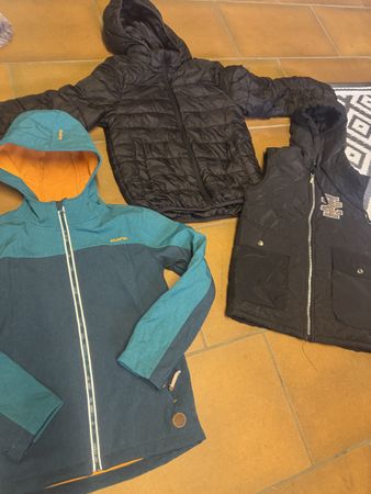 Kinderjacken Set  Grösse 140/146 /152 guter Zustand
