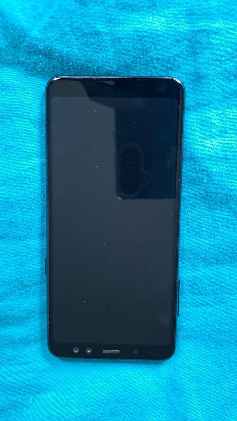 Samsung Handys / Smartphones: Samsung Galaxy A8 - 32GB – Gebraucht aus Sirnach von man_kym6