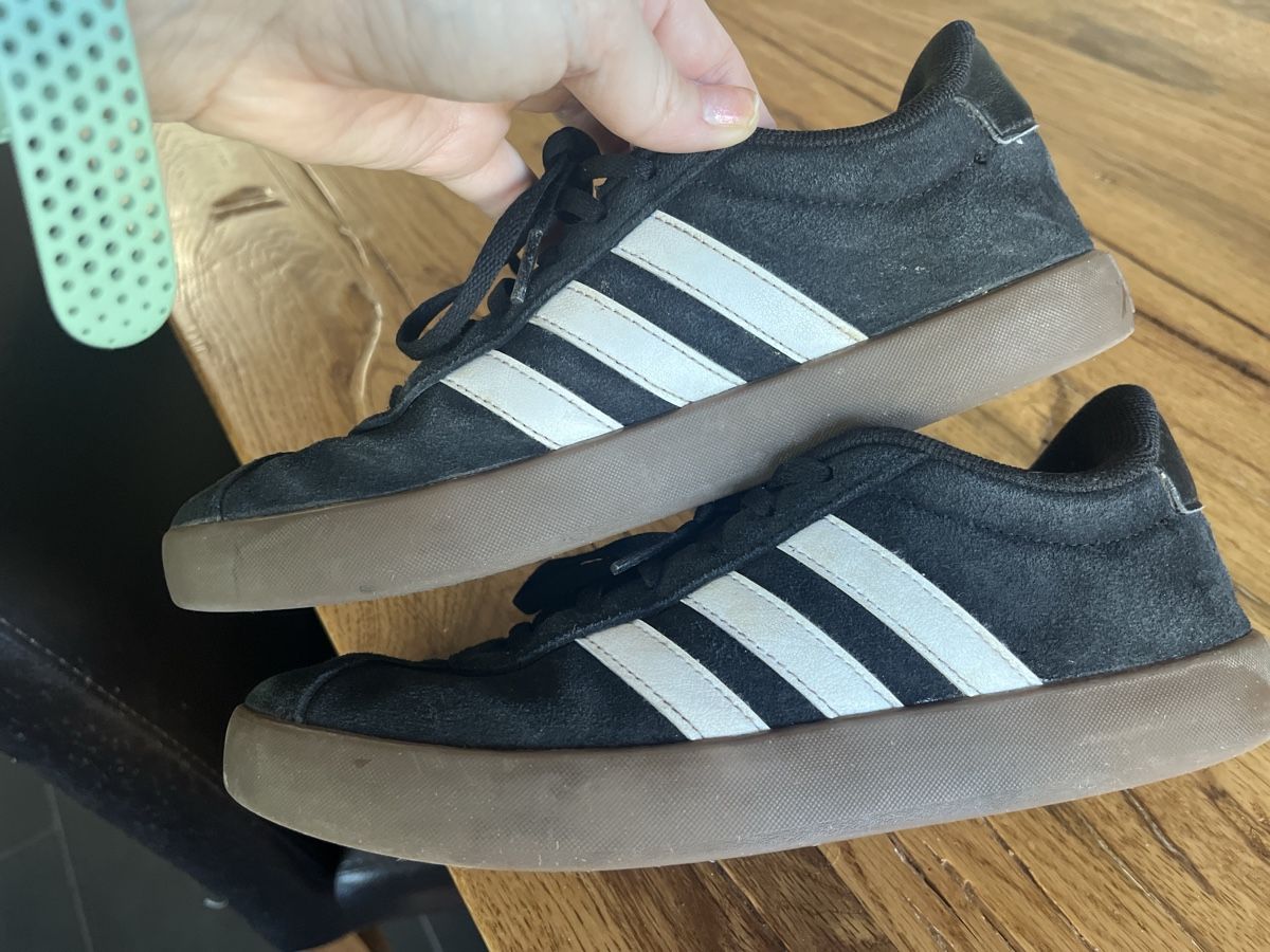 Adidas Schuhe für Jungen: Adidas Sneakers Gr 38 – Gebraucht aus Detligen von Carina_1981 2