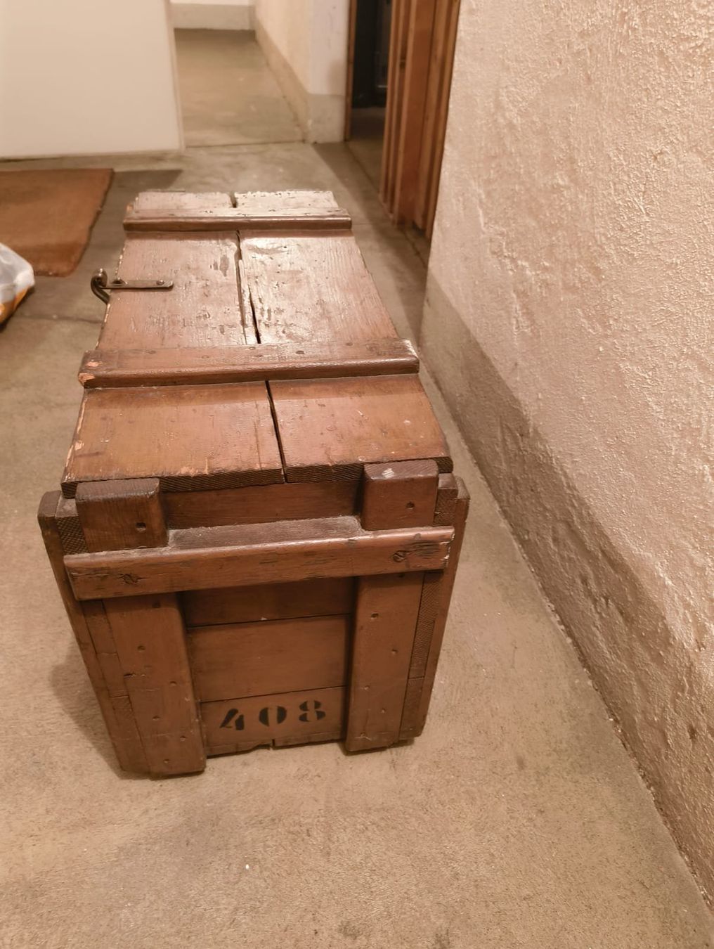 Attrezzatura & Pezzi di ricambio: Antik militärische munitionkiste – Usato da Zürich venduto da ter_26db 4