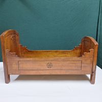 Nostalgische,  hübsche, kleine Holz Wiege