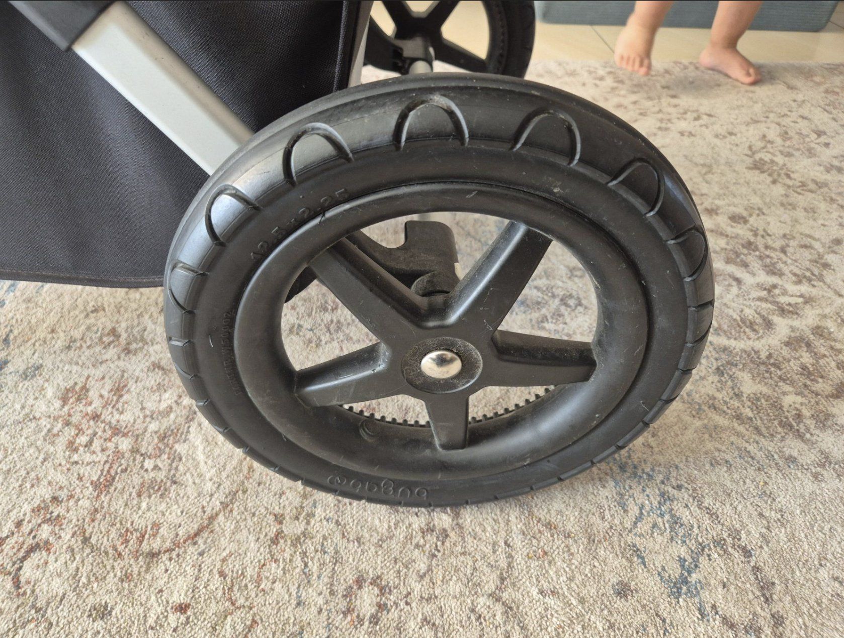 Bugaboo Carrozzine: Poussette Bugaboo Cameleon avec nacelle/assise + accessoires – Usato da  venduto da  2