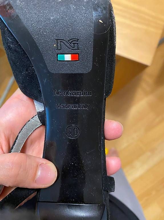 Chaussures femmes: Scarpe da donna Nero Giardini – D'occasion à Tenero par pet_w2hl 2