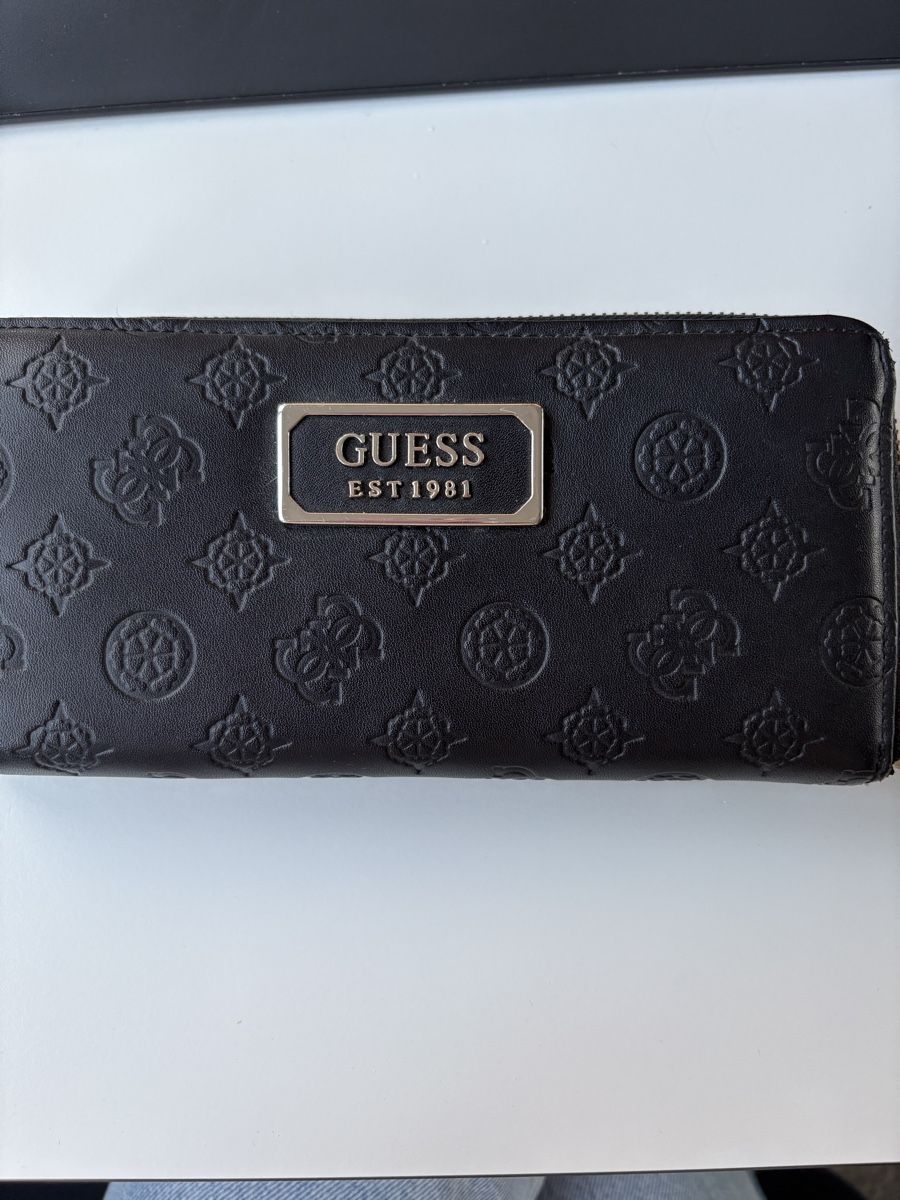 Portamonete: Portemonnaie Guess – Usato da Rupperswil venduto da Marscu 1
