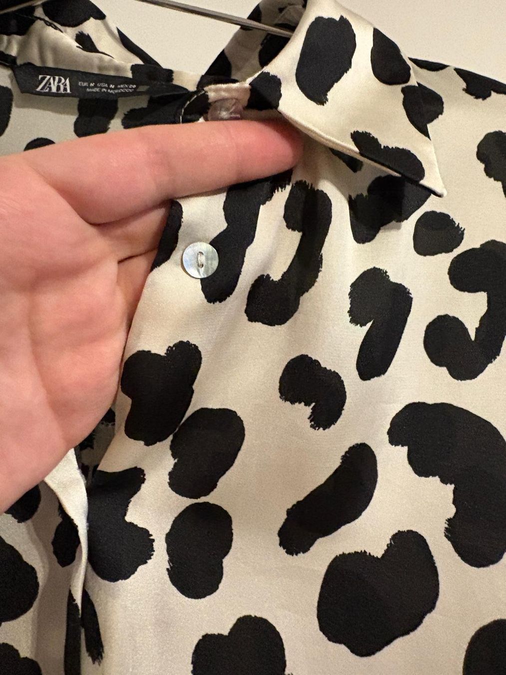 Zara Blusen: Satinbluse Leopard Animalprint  von Zara – Gebraucht aus Zürich von mil_d5v9 3