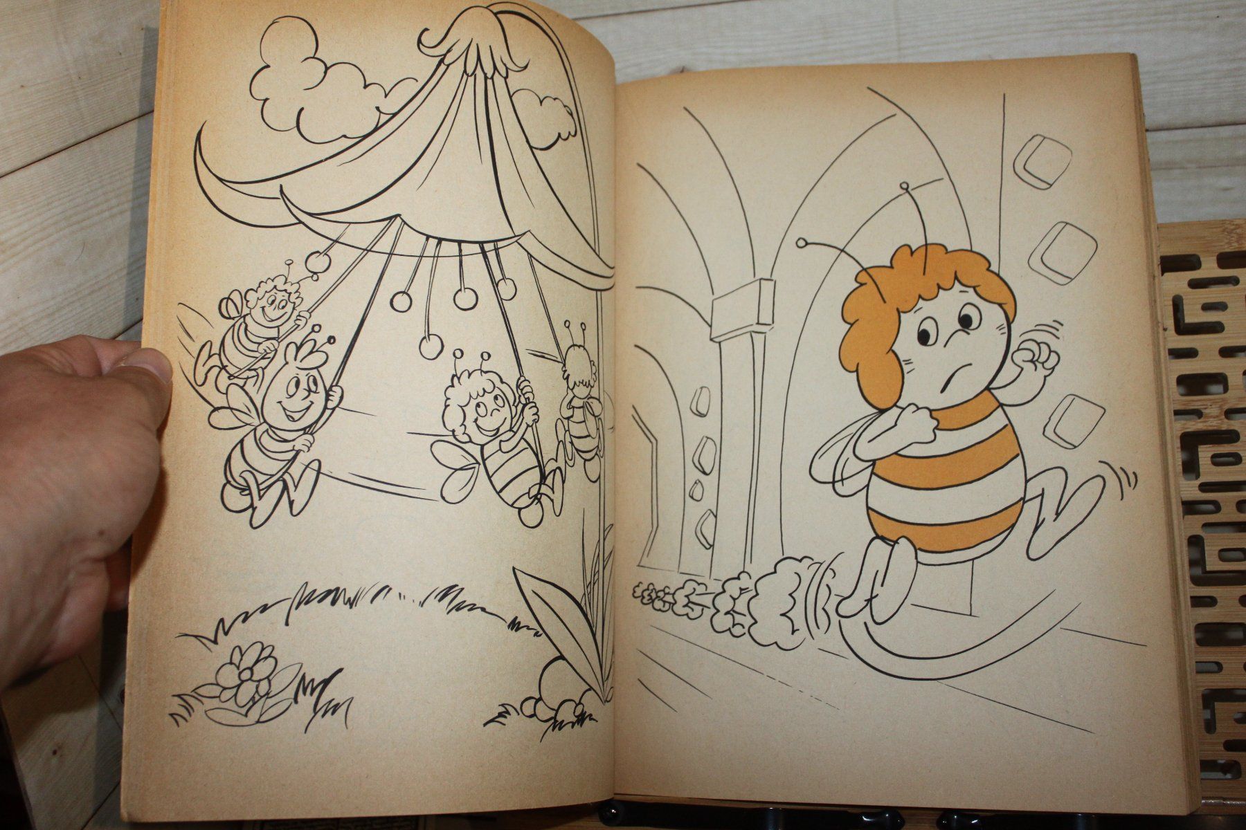 Bücher: Biene Maja 2 Malbuch 1977 – Gebraucht aus Kaden von Buchantiquariat 3