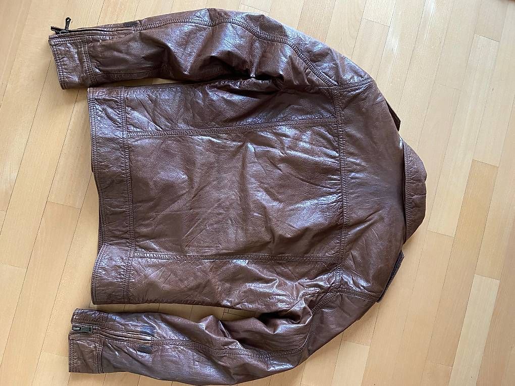 Jacken: Lederjacke D&G Grösse 48 – Gebraucht aus Herrliberg von Herrliberg 4