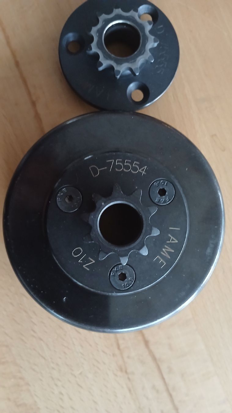 Accessori per altri veicoli: kuplung – Usato da Rümlang venduto da Hcivic