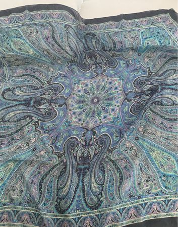 Seiden Foulard 🌸