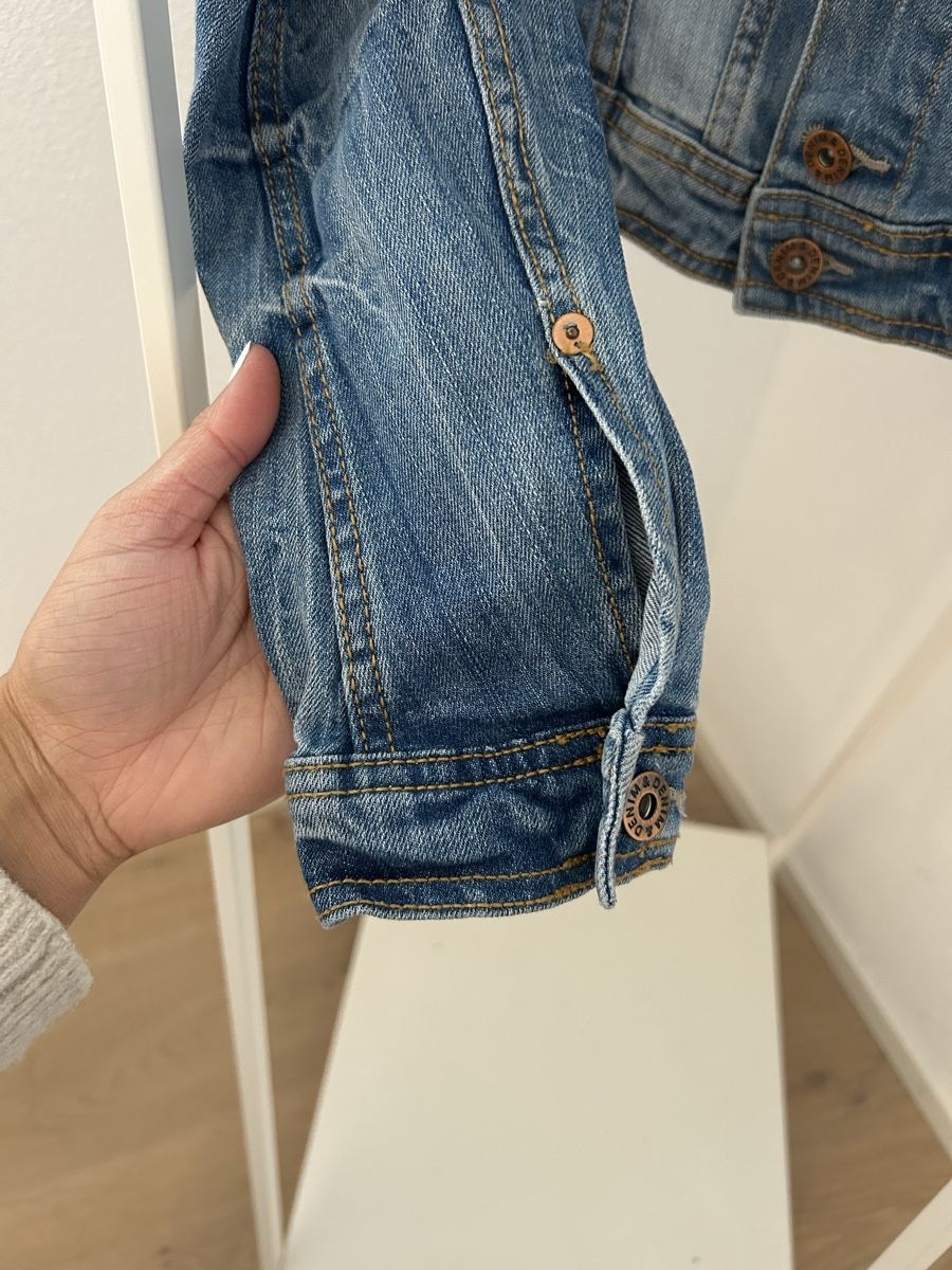 H&M Giacche: H&M Jeansjacke Grösse 34 – Usato da Niederhelfenschwil venduto da aur_ms6f 3