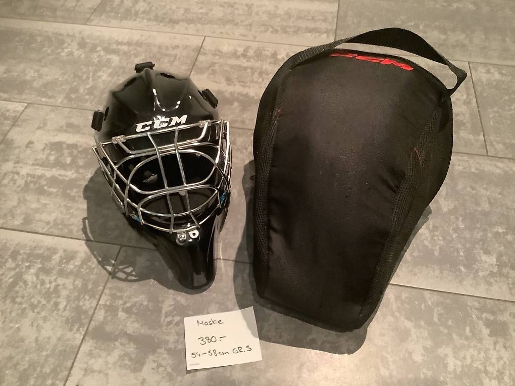 Masques: Torwart Senior Maske Gr.S – D'occasion à Schenkon par AndreaB74