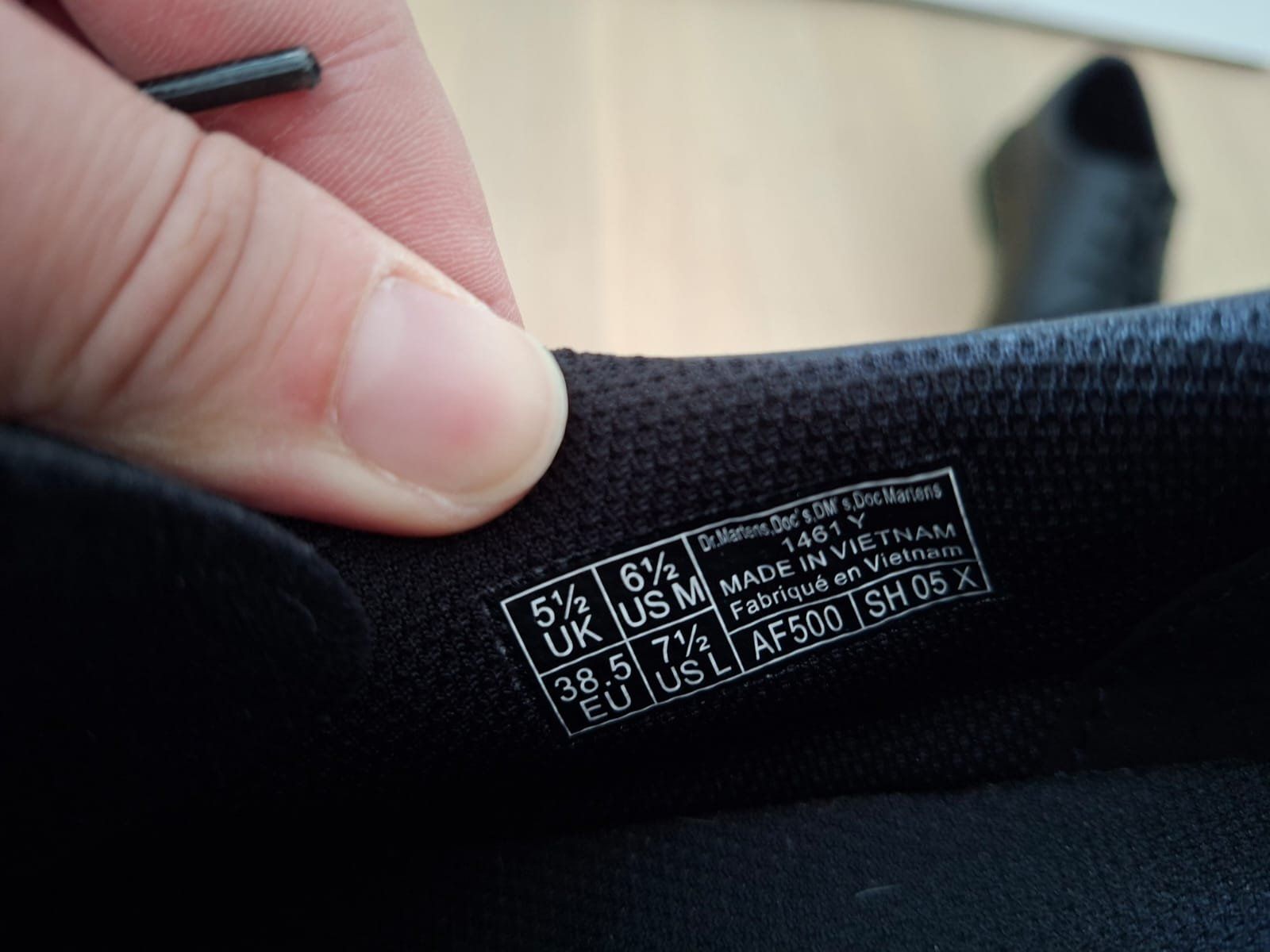 Dr. Martens Scarpe da uomo: Dr. Martens Halbschuhe schwarz – Usato da Regensdorf venduto da amb_n5n7 4