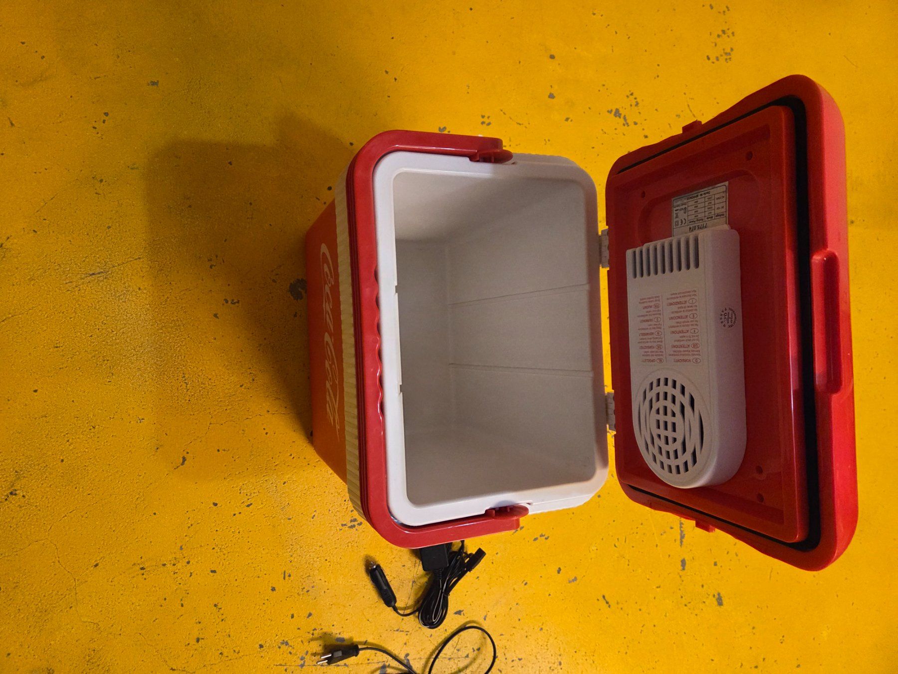 Coca-Cola Kühlschränke & Kühlen: Kühlbox 12V / 220V – Gebraucht aus Maienfeld von Kulti99 6