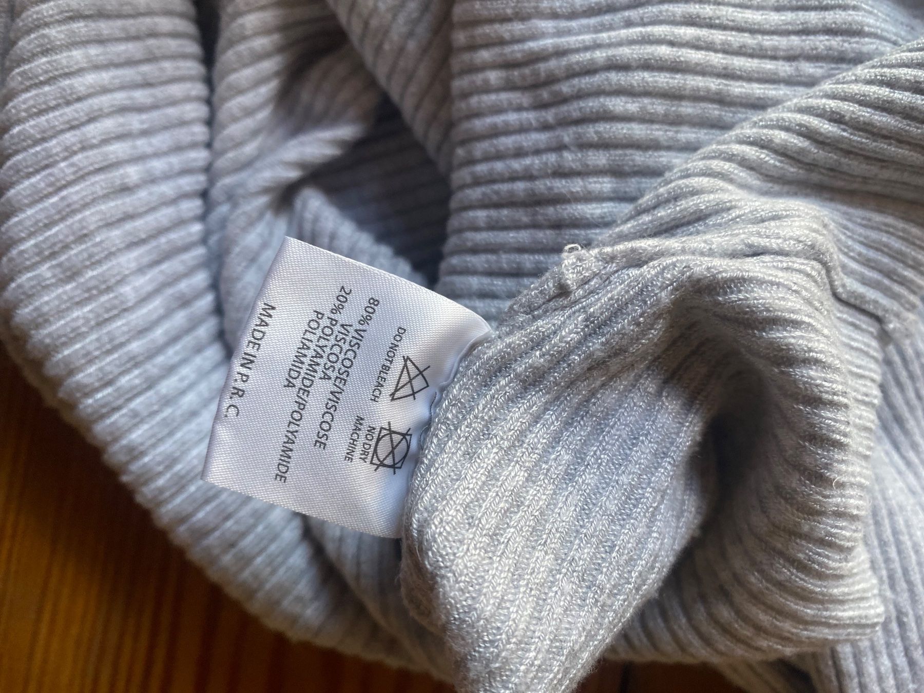 Brandy Melville Maglioni & Felpe: Rollkragenpullover Brandy Melville – Nuovo (secondo la descrizione) da Grindel venduto da tsc_hb9b 2