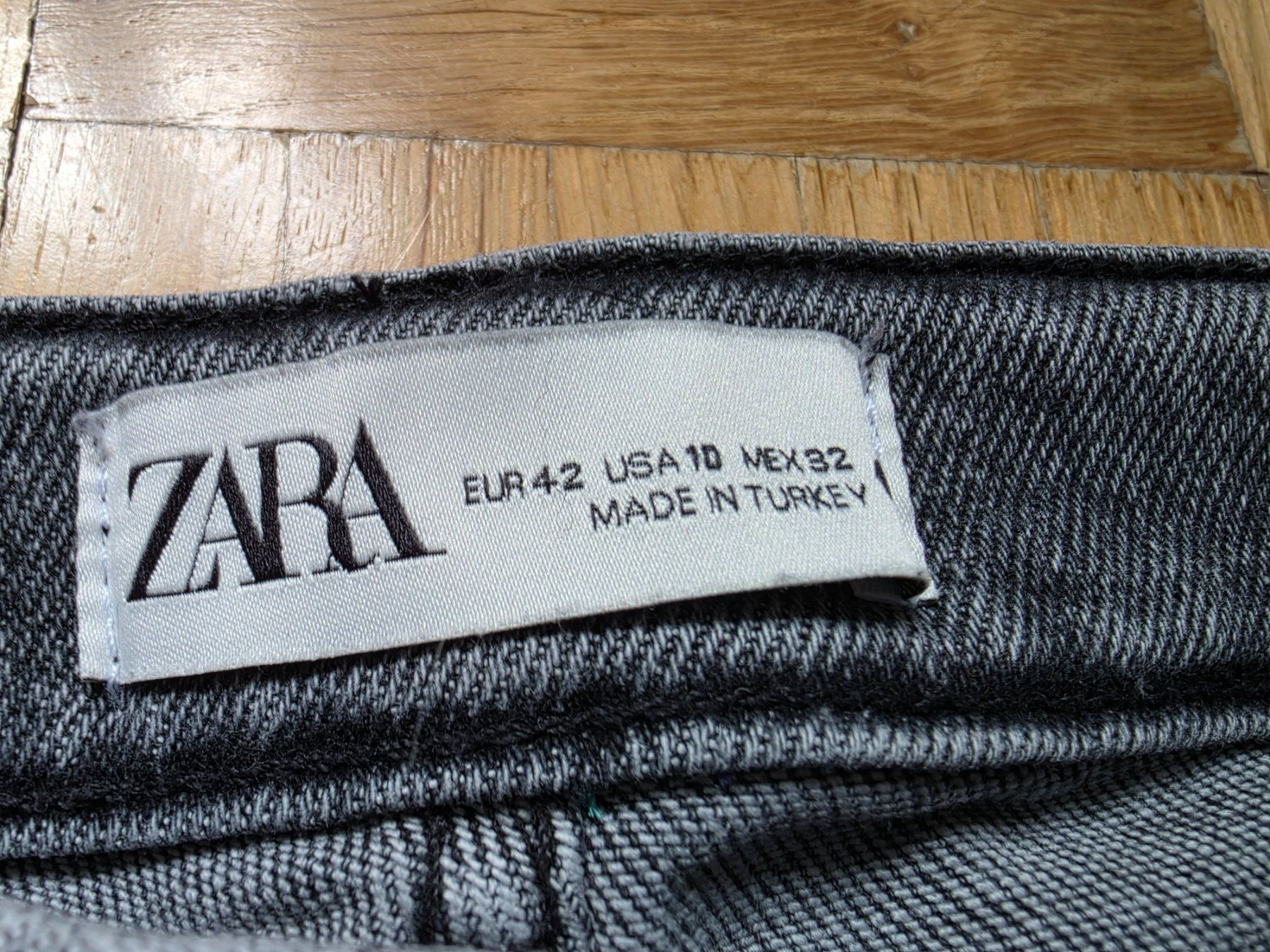 Zara Jeans: 3 x Jeans Zara Gr. 42 – Gebraucht aus Stäfa von flamingo_17 1