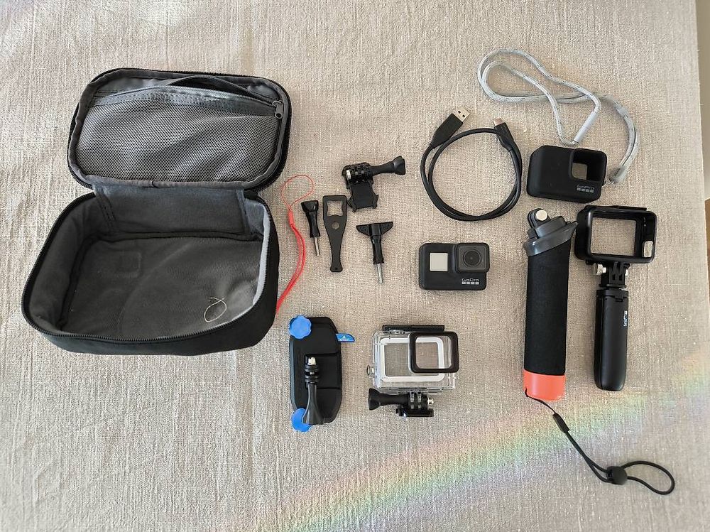 GoPro Hero 7 Black mit viel Zubehör (Gebraucht) in Niederrohrdorf für ...
