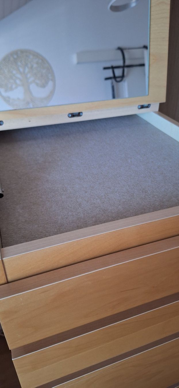Ikea Cassettiere: Malm, commode 6 tiroir et miroir, Ikea – Usato da Lussery-Villars venduto da pousinete02 3