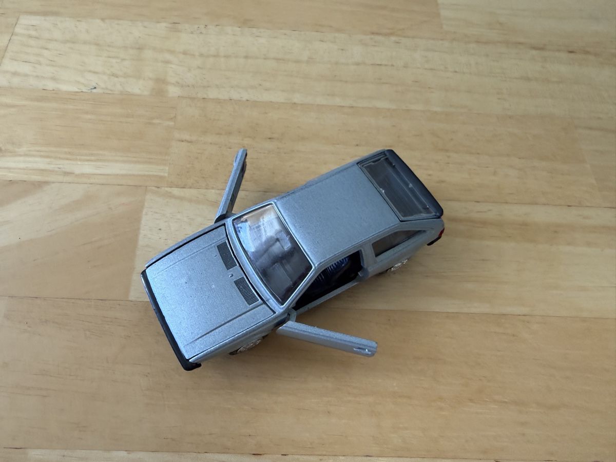 Volkswagen Modellini d'auto: VW Scirocco GLI 1:43 Conrad Made in Germany  – Usato da Giswil venduto da urr_7c5j 4