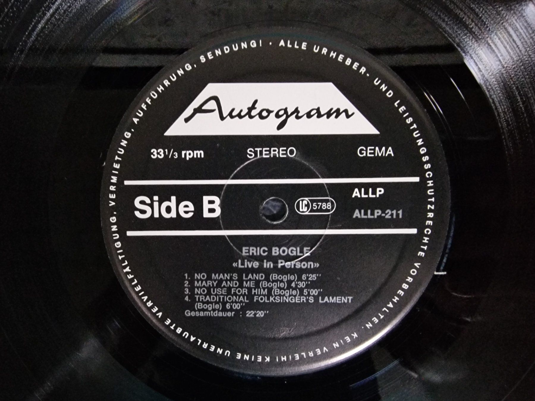 Vinyles: Eric Bogle LP – Live In Person – D'occasion à Root par atelier22 2
