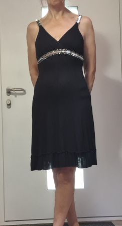 Cocktail / Abendkleid mit Pailetten an den Trägern