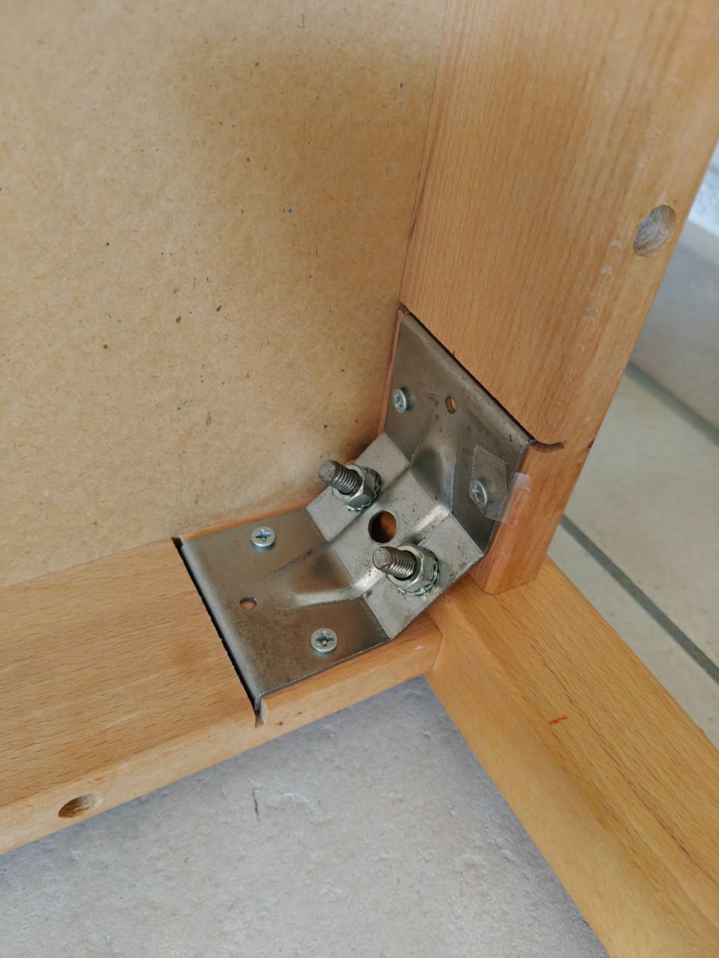 Tische: Kindertisch stabil – Gebraucht aus Niederhasli von Schmidtel 3
