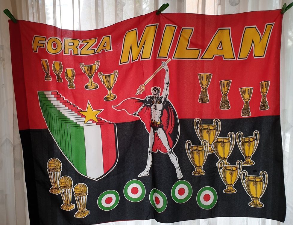 AC Mailand Fahne 70x50 Cm - Offiziell Lizenziert & 100% Polyester