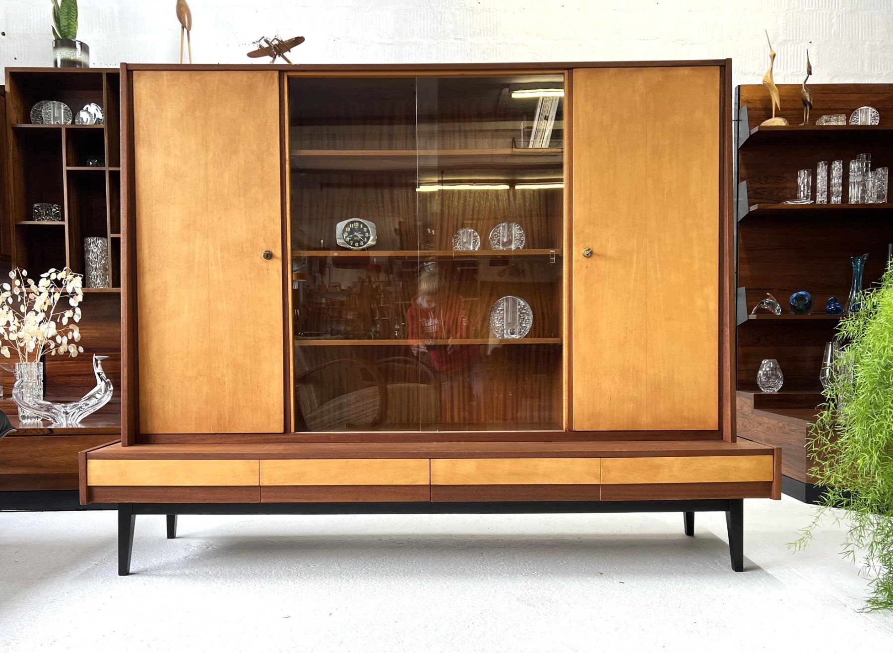 Vetrine: 60er Jahre Buffet - Vitrine - Highboard – Usato da Walzenhausen venduto da stilvollwohnen 1