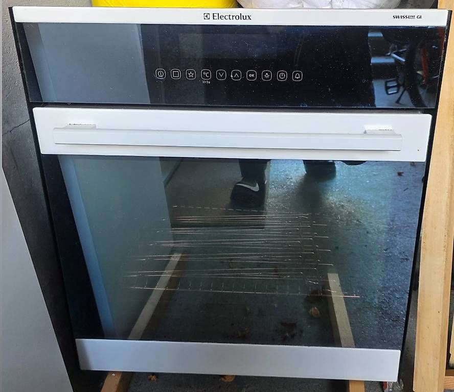 Electrolux Forni: Electrolux Backofen Einbau weiss – Usato da Uznach venduto da Brandaoleao 1