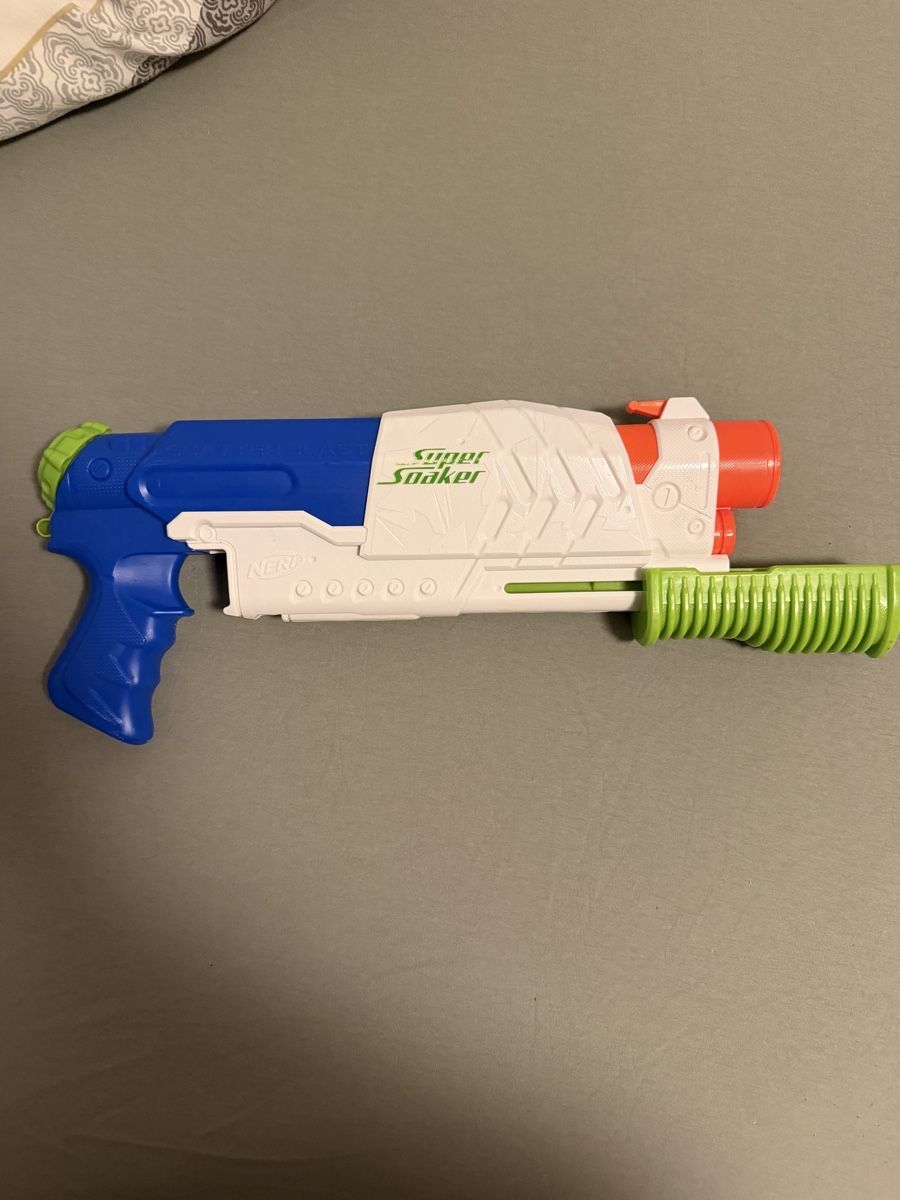 Nerf Giocattoli: Nerf Wasserpistole – Usato da Sennhof venduto da furkanAlb