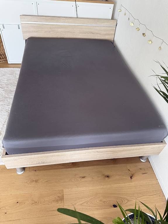 Letti: Schönes Bett – Usato da Sirnach venduto da cel_v855 1