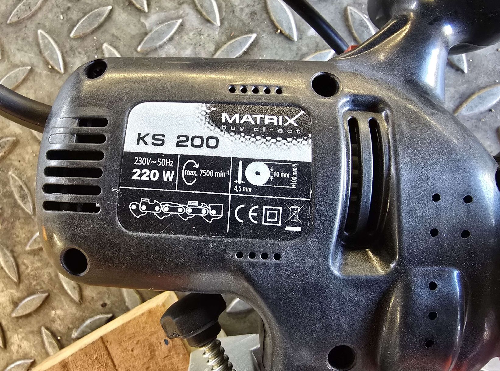 Aiguiseuses & polisseuses: Matrix KS 200 Kettenschärfgerät  – D'occasion à Hirzel par Lusbueb94 4