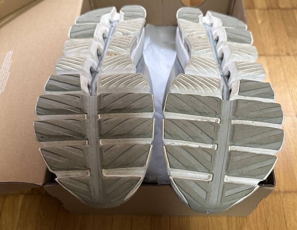 Scarpe da donna: ON Schuhe G 40.5 – Usato da Maienfeld venduto da tobeyl2020 3