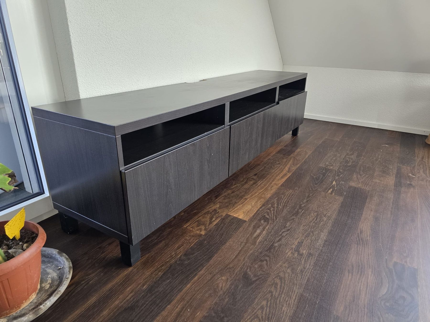 Ikea TV Möbel: TV-Möbel, Schwarzbraun, Stilvoll, Modern – Gebraucht aus Volketswil von Crystallize 4